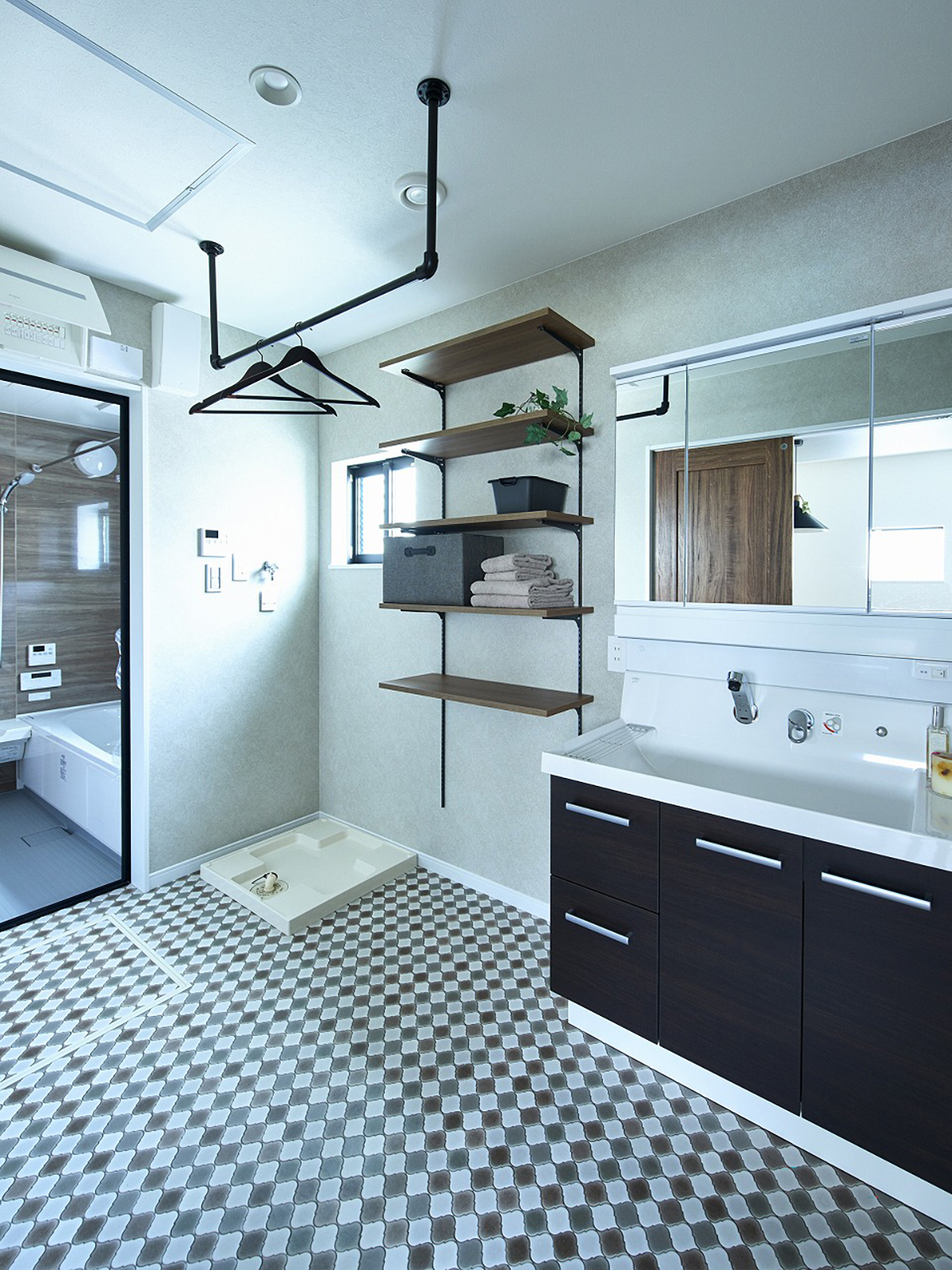 素材感と個性が調和する、デザインハウス