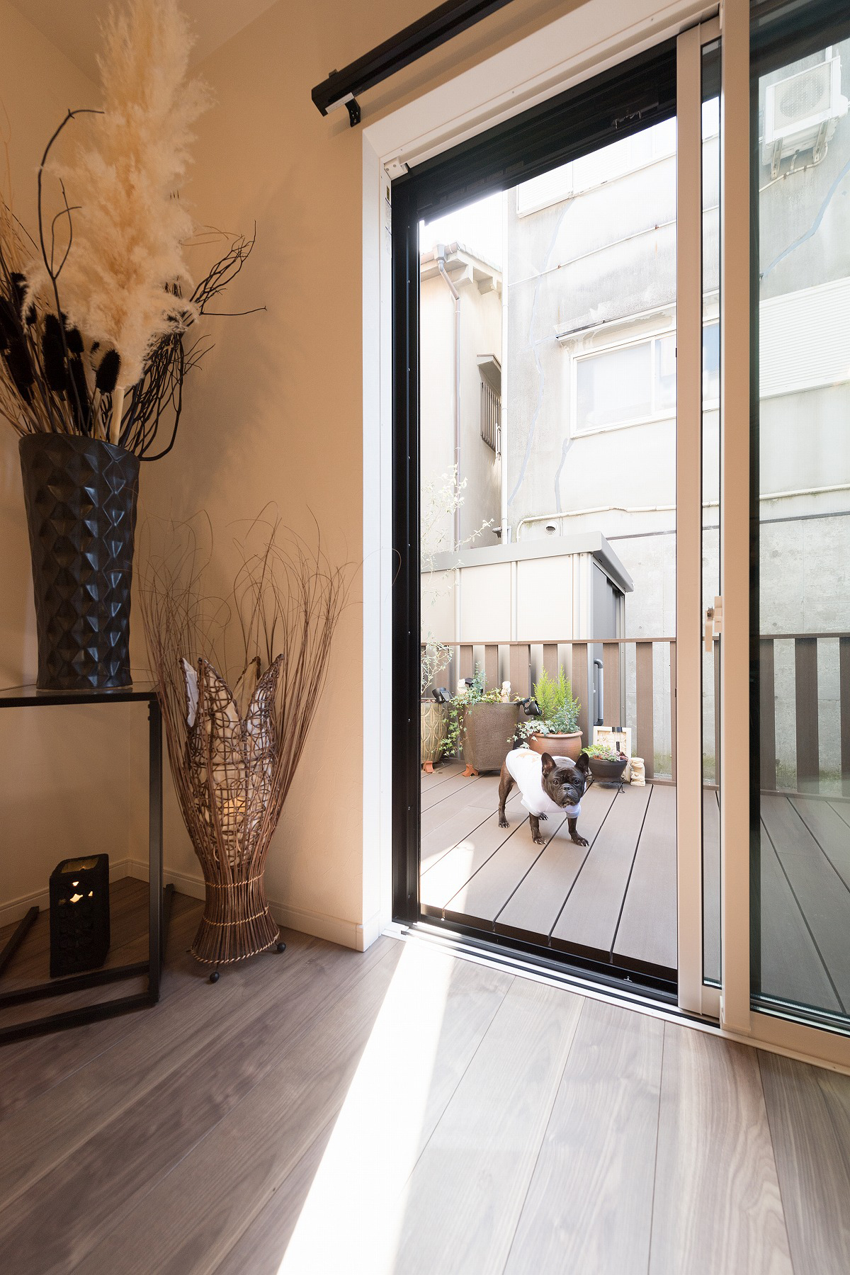 大人のBLACK&GRAYな家